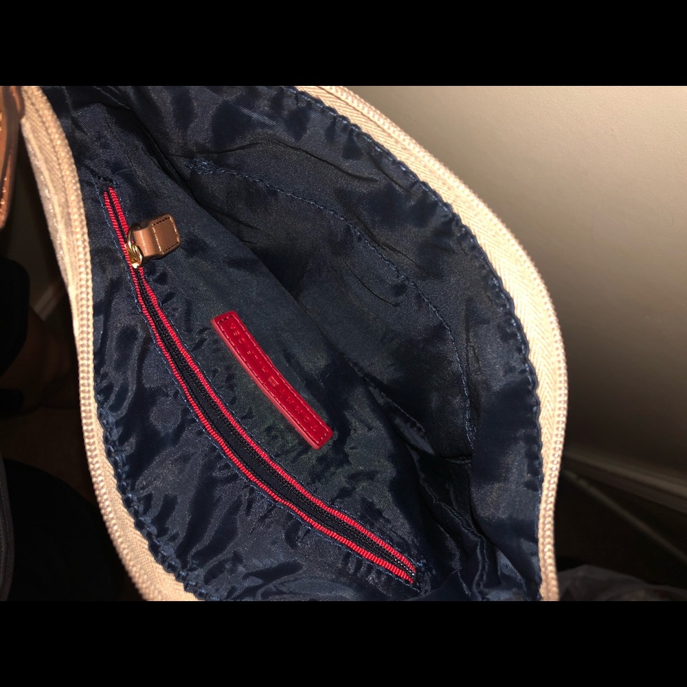 Handbag - Picture 3 of 4